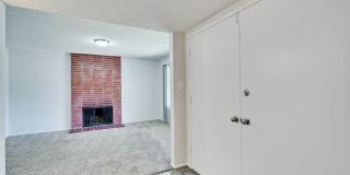 6063 Pineland Avenue Gallery 6