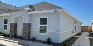 5007 N Winona Drive unit: 3 Gallery 1