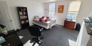 SPACIOUS 4 BEDROOM IN THE HEART OF OAKLAND - AVAILABLE FOR AUGUST Gallery 27
