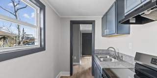 934 Garibaldi Street Southwest Gallery 9
