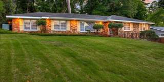 3 Bedroom 2.5 Bathroom Ranch Gallery 3