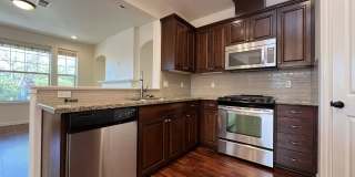 3BD/3BA Bethany Home with Vaulted Ceilings, Stainless Appliances & Gas Fireplace Gallery 9