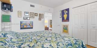 7800 Collins Ave Gallery 3