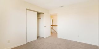 7 Meridian Circle Gallery 19