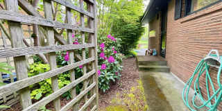 Charming  home on quiet street, great location Gallery 7