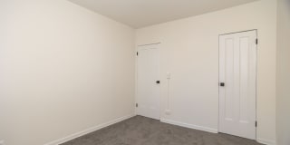 6405 N Hamilton Avenue Gallery 8