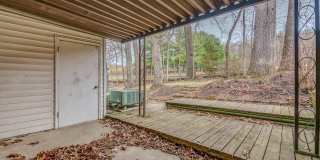 1915 Sussex | Townhouse | 2 Bedroom 1.5 Bath | 07/16/2026 Gallery 5