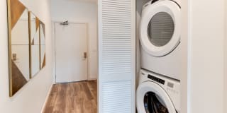 Modera Jack London Square Gallery 15