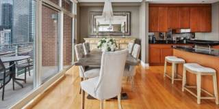 445 E N Water Street Gallery 11