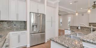 947 HEMINGWAY CIRCLE Gallery 17