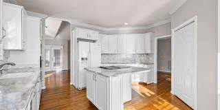 3 Bedroom 2 Bath Pet Friendly Home For Rent with Community Pool Access! Gallery 16