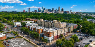 Dilworth Townhome-Style Condo | 2BR/2.5BA | Private Entrance | Walk to South End, Harris Teeter, Latta Park and more... Gallery 1