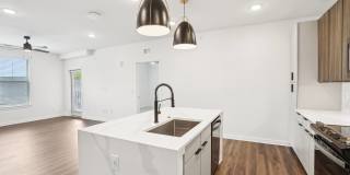 The Pullman Luxury Apartment Homes Gallery 82