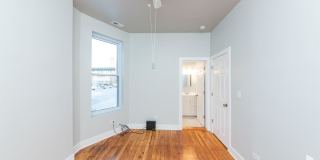 3547 N Sheffield Gallery 6