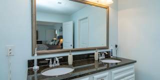 Rare Lake Murray rental located in Lexington! Fully Furnished 6 month lease Gallery 21
