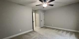80 E. Lakeview Drive Gallery 23