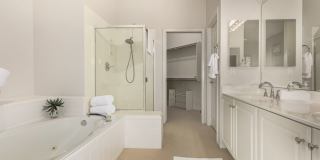 STUNNING Furnished OASIS 2 bed/2 bath Condo in McCormick Ranch Gallery 23