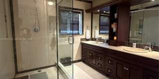 2908 Bayview Dr Gallery 42