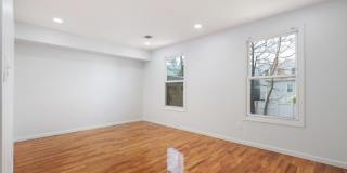 131 Armstrong Ave Gallery 11