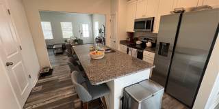 19505 Meridian Street Gallery 4