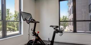 3200 Washington Gallery 9