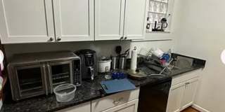 4 Bedroom House Available Next to UC Campus Gallery 8