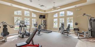 2100 PEBBLE POINT Drive Gallery 23