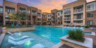 Reserve on Kingsland Gallery 33