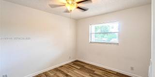 5100 SW 64th Ave Gallery 17