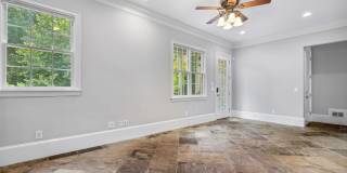 11140 W Road Gallery 21