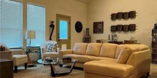 1223 Gruene Vintage Gallery 10