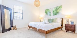 1156 SW 6th Ct Gallery 5