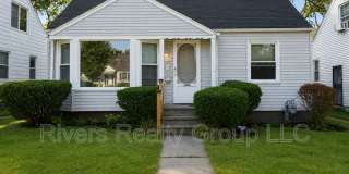 18421 Shaftsbury Avenue Gallery 1