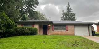 Spacious 3 Bedroom Home Spacious 3 Bedroom Home Gallery 1
