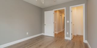 Modern 4 Bedroom Home in Red Bank Gallery 25