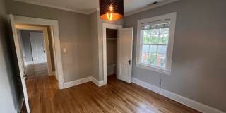 124 North Laurel Avenue Gallery 9
