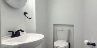 1616 PENN Street Gallery 10