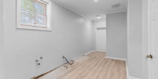 2700 NORTH Avenue Gallery 13