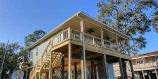 Fully furnished 2-bedroom house on the bayou! Gallery 1