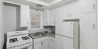 500 1/2 Lyell Avenue - 2 Gallery 1