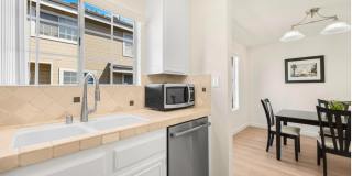 Beautiful, Quiet, Furnished, Upgraded Home in Heart of Torrance for Short Term Rental Gallery 10