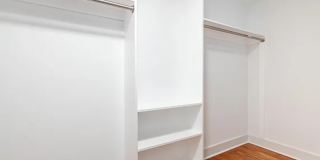 Spacious 5BR/3.5 BA Renovated Home Near Beltline with Off-Street Parking Gallery 20