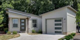 2bdrm/1bthrm Tiny House  ~ Landscaping Included! Gallery 1