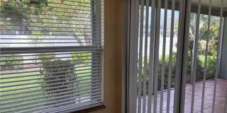 5652 Eichen Circle E Gallery 23