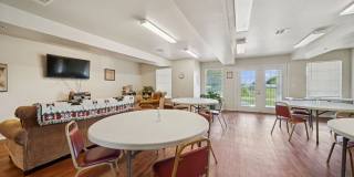 Savannah House of Guthrie - Senior Housing Gallery 10