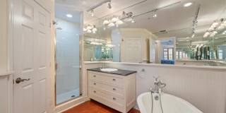 410 Bayfront Pl Gallery 8