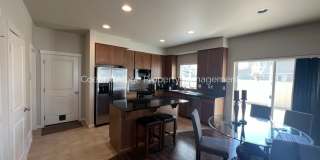 3 bed, 2.5 bath townhouse in CDA Place! Gallery 6