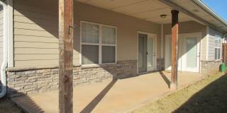 Fantastic Condo located close to Ft. Sill, Shopping and Restaurants Handicap Accessible! No Pet Home! Gallery 21