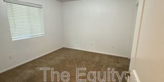 2506 West Lark Avenue Gallery 13
