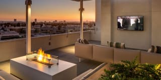 AVA Hollywood at La Pietra Place Gallery 34